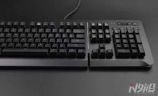 tt level 20 rgb雷蛇绿轴机械键盘图赏