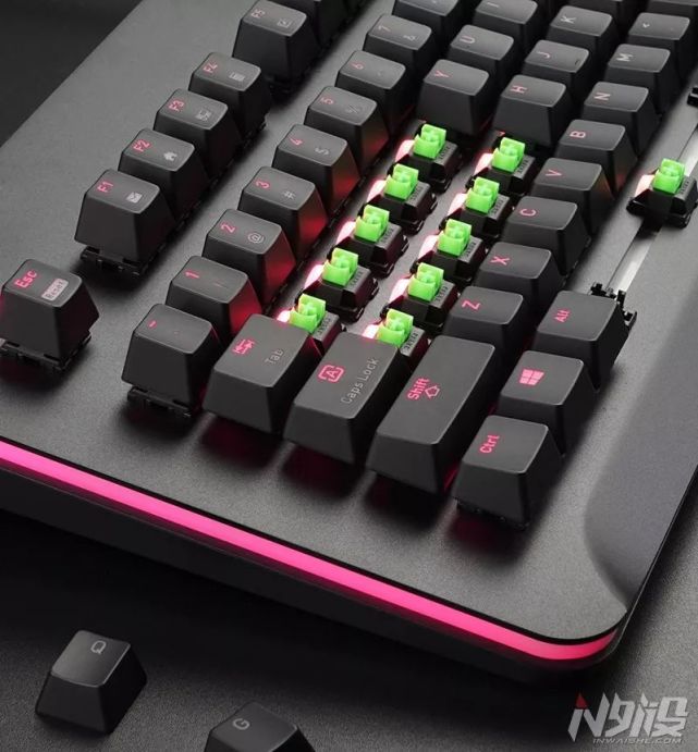 tt level 20 rgb雷蛇绿轴机械键盘图赏
