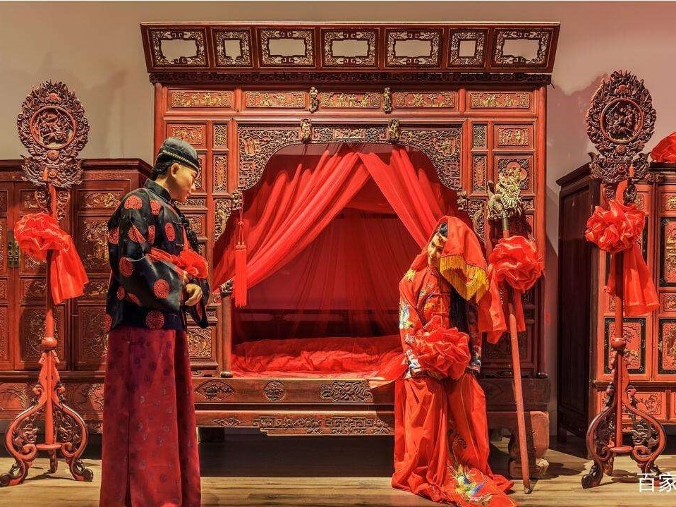 近代人们的新婚场景