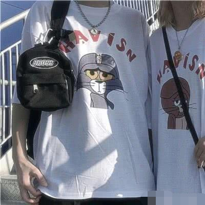 聊:4字消息别乱发,否则小姐姐心动,小老弟娶