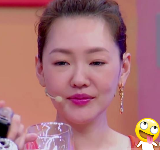 郑爽喝天价矿泉水,被称为"水中爱马仕",够抵普通人一个月工资