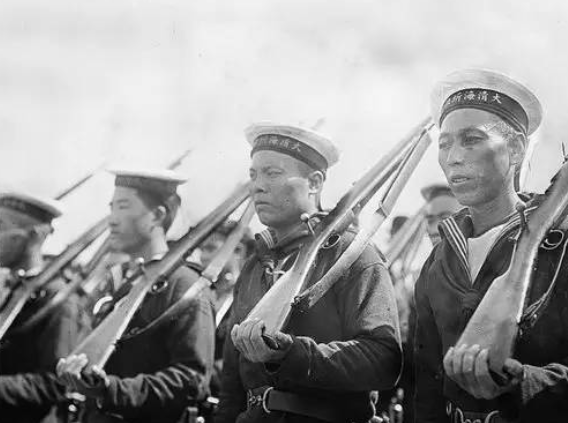 清末海军海圻舰出访:出访时是大清,归来已是民国