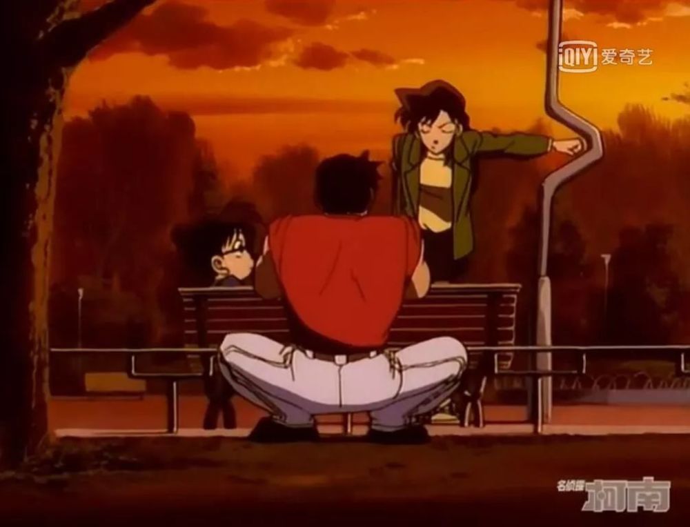 毛利兰强力破坏记录 除了空手砸墙 还差点将小五郎踢飞