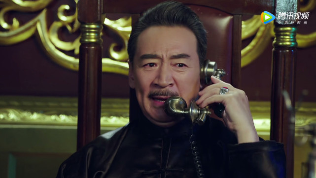 几次三番的去缴获毒窝,但是最终都会被撤走,在揪出了内鬼吴三石之后