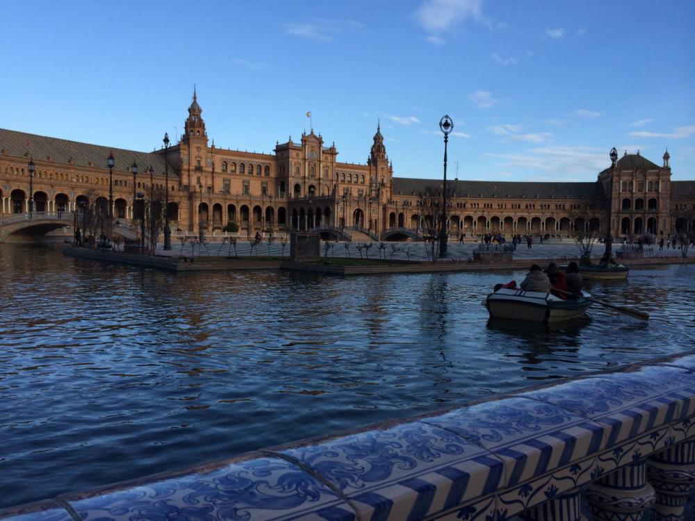 5000元人民币等于632欧元,在西班牙能干啥?结