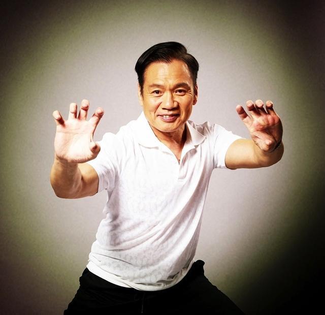 tvb绿叶罗莽丧妻30年觅得第二春女友小20岁不考虑再生育