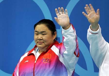 中国举重第一人唐功红拼到耳鼻流血只求为祖国夺冠让人心酸