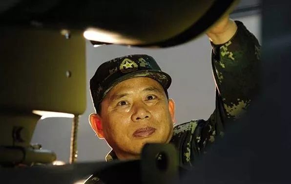 长剑啸九天 祖国知道我 谭清泉:踏遍青山人未老