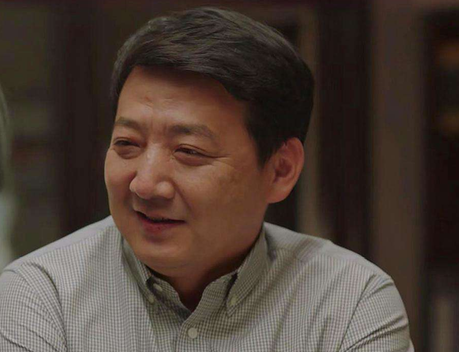 小欢喜:季胜利因儿子开豪车被举报,刘静查出病,他还不让人省心