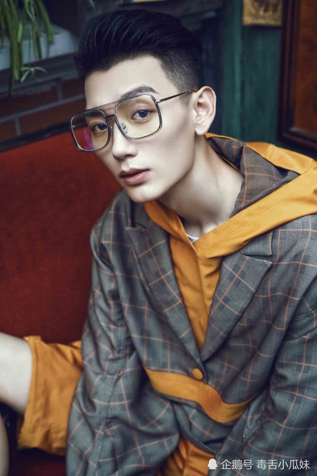 在全职高手中陈夜辉被锤我们等了10多集而他却等了半年