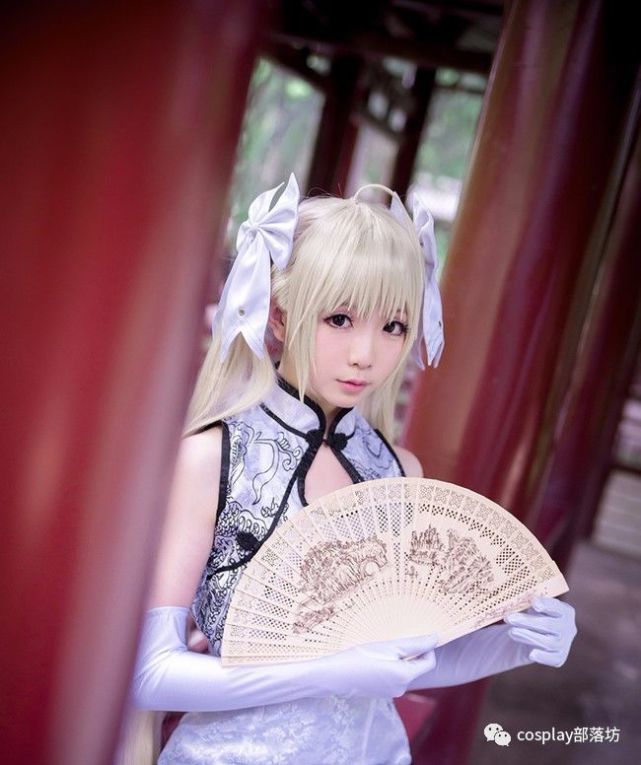 cos缘之空公园里的旗袍穹妹