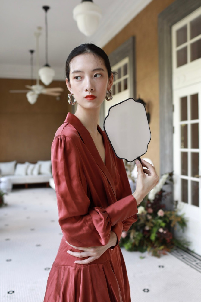 不只是金大川前女友,项偞婧藏不住的清冷气质,是绝对的冰霜美人