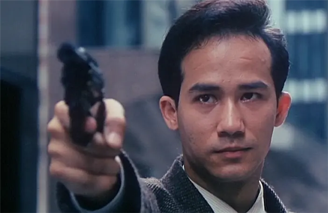 "大哥成"和"左千户"一对比,我就知道李子雄是个真正的好演员