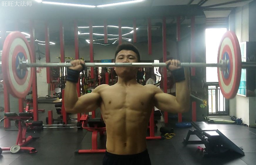 如果练肩只选一个动作 我一定多练哑铃侧平举