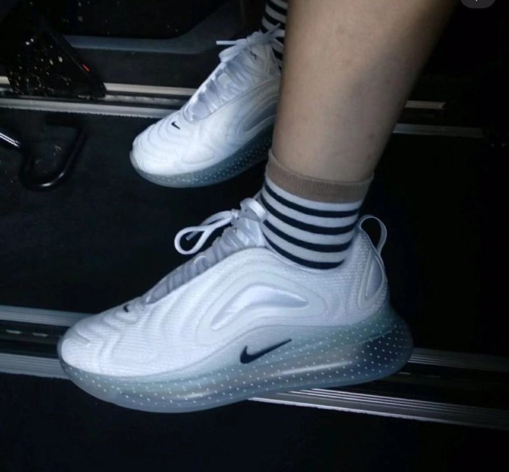 耐克开挂的"冰块鞋"穿上感觉从头凉到jio,又潮又撩超skr