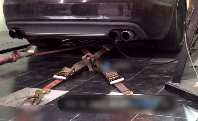 比如向排气管里塞钢丝球等等,车主的车辆是过关了,可是再维修就又是一