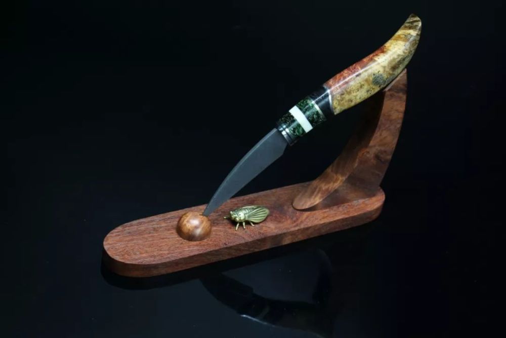刀剑|特立独行？一把造型独特的精品短刀，刀身花纹太惊艳