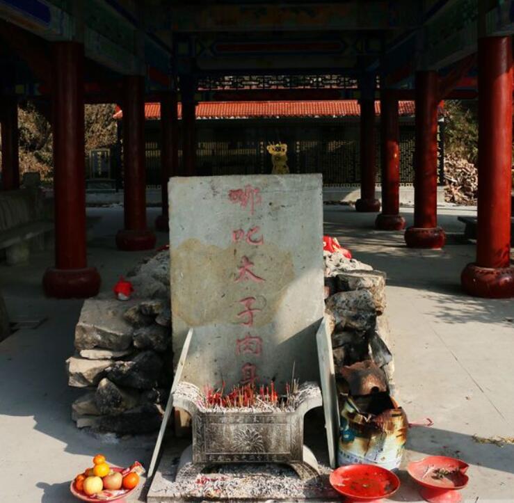 哪吒有四样法宝有人说混天绫最具攻击性其实真正厉害的是这个