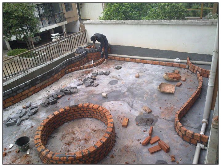 阳台党也能拥有精致花坛 只要这几步就能get 邻居看了馋死