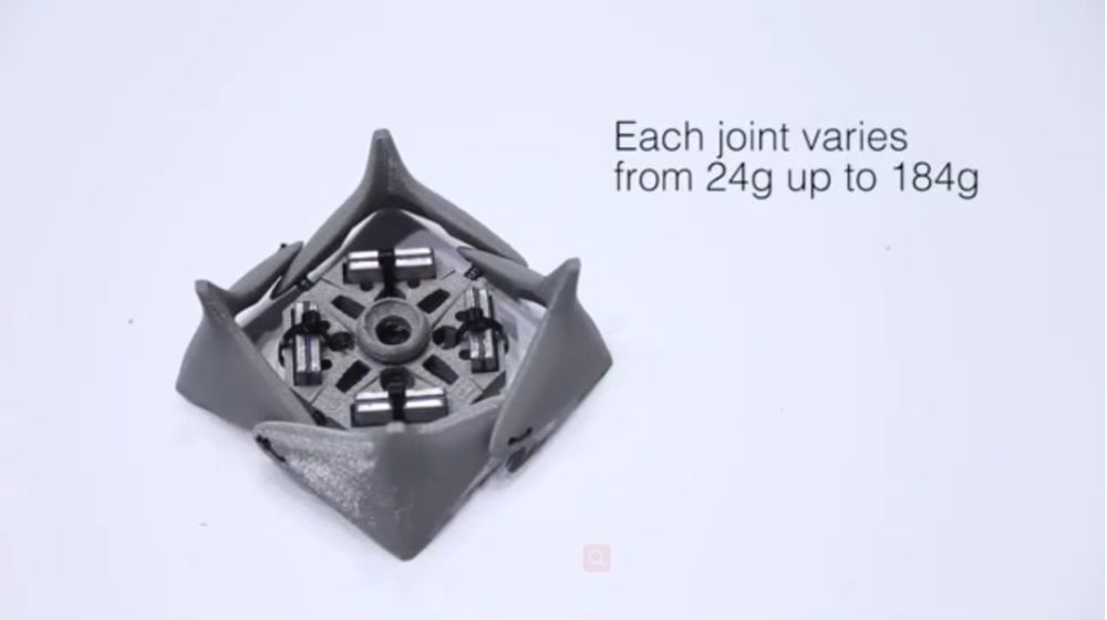 日本硬核青年打造"机械尾巴",帮助残疾人保持身体平衡