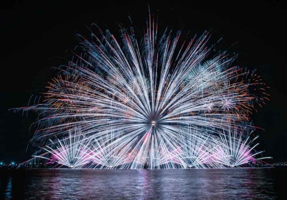这个夏天 又被一年一度的花火大会点亮 真的太太太好看了