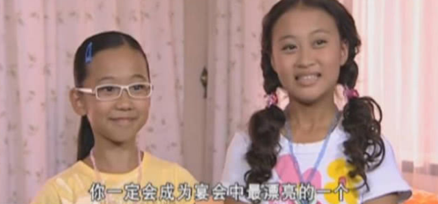 巴啦啦小魔仙:美琪美雪家多有钱,妈妈买的一件衣服就能告诉你.