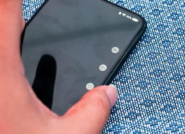Vivo推出黑科技 Apex 19这款手机 全屏指纹解锁