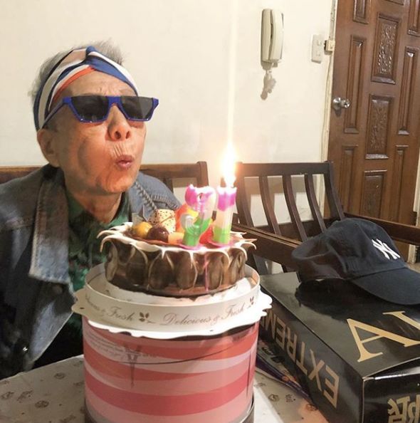 就像她在生日的时候说的, 人生就像切蛋糕,就算奶油会沾得到处都是,但