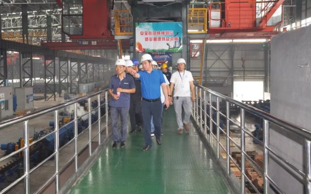 绿色生产泽州县巴公镇镇长韩安阳率各村班子成员莅临晋钢观摩