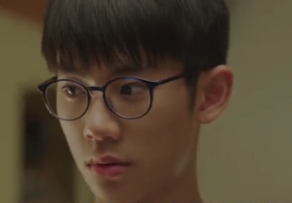 小欢喜雷蒙德为了自保举报小金做假账小金被抓坐牢