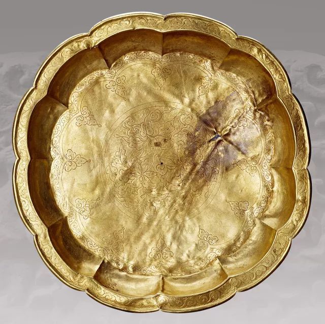 錾花葵瓣形金盘金(1115～1234),高1.