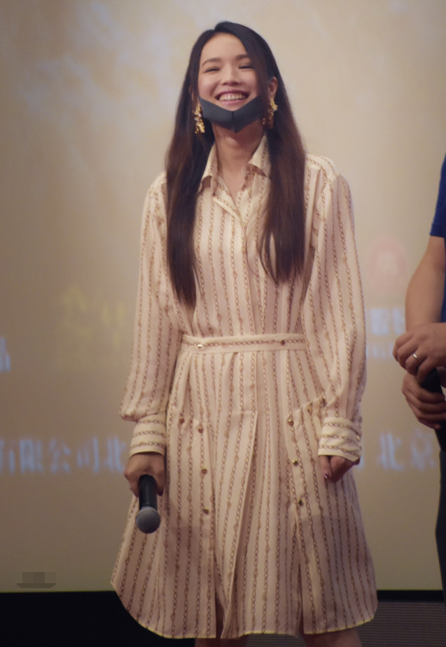 舒淇为《上海堡垒》宣传,未p图疑似脸上过敏,女神这次拼了?