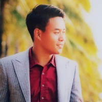 武神李小龙的最后一部戏,《死亡塔》是他拍的