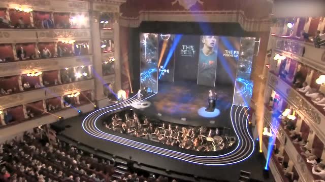 2019普斯卡什奖揭晓:梅西无缘 18岁天才倒钩获奖