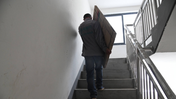 Ů�������������м����׹��ش���Ǯ��Ů��ʧ��ˤ���ש�������