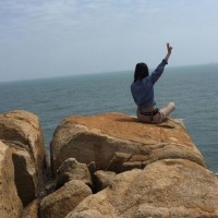 我家的狗狗是做梦梦到什么了么,一直在舔