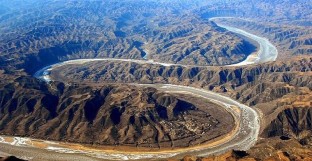 绝大多数人没见过,5464公里长的黄河源头只是个脸盘大的泉眼