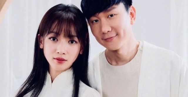 吴谨言追星成功,担任偶像林俊杰新歌mv女主,光看合照就已等不及