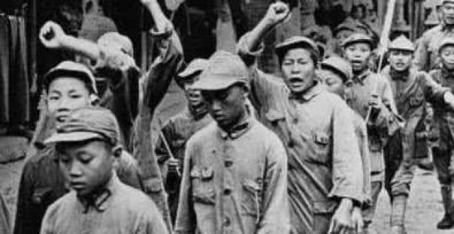 国民党拉壮丁实录：吃不饱饭克扣军饷，犯错就是毒打_腾讯新闻