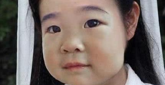 搞笑gif 这孩子是宋小宝小时候吧,太搞笑了