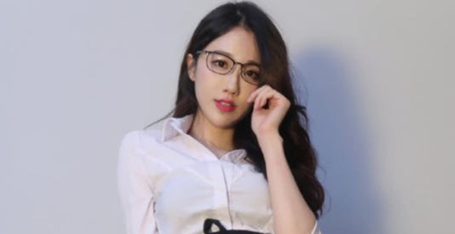 轩子巨2兔被"网暴"后,情绪彻底失控!得知1真相,粉丝心疼了