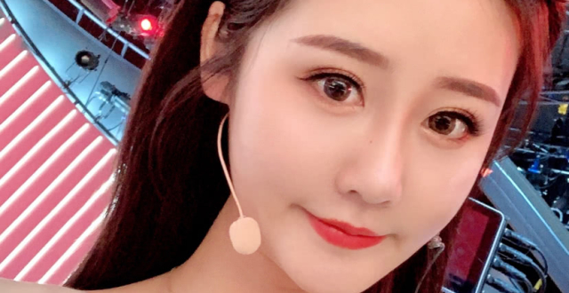 腾讯体育女主播果果,青春活力,是一道美丽的风景线