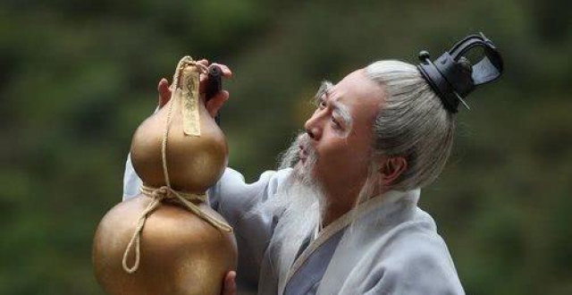 河南乡村里的怪事——白胡子老头儿