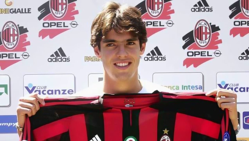 陌上人如玉 公子世无双 年轻卡卡容颜秒杀足坛