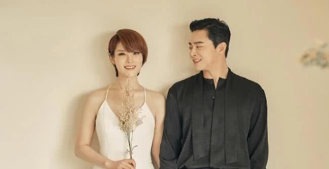 曹政奭和gummy这一对实在是太恩爱 完全是娱乐圈夫妻楷模呀