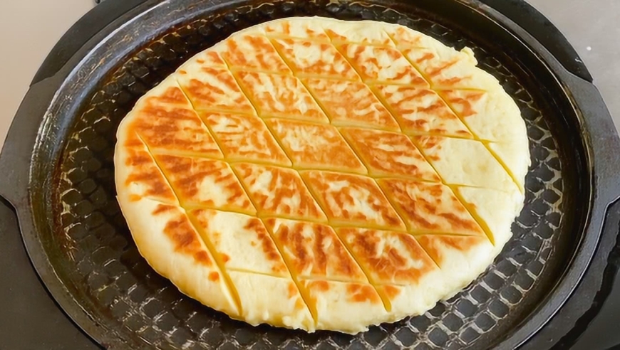 北方人最爱吃的早餐饼,不加酵母不发面,饼皮酥脆口感好做法简单