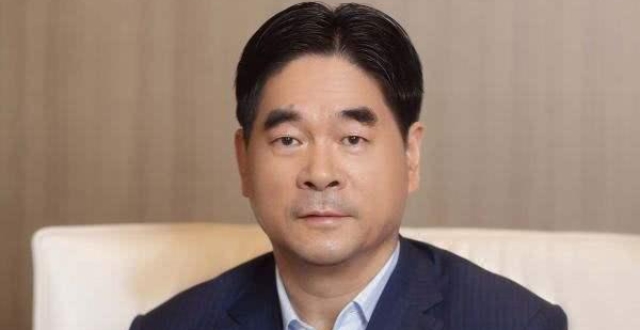 王振华被判5年背后:谁是最大赢家?