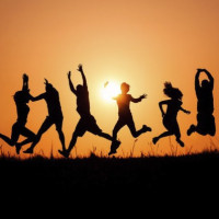 机械师穿上异界纵火九,搬砖很舒服