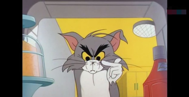 猫和老鼠:杰瑞也够粗心了,还给汤姆鼻子都不带看看的!