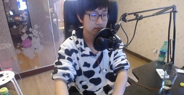 陈子豪那么厉害为什么不去参加公开的比赛呢?